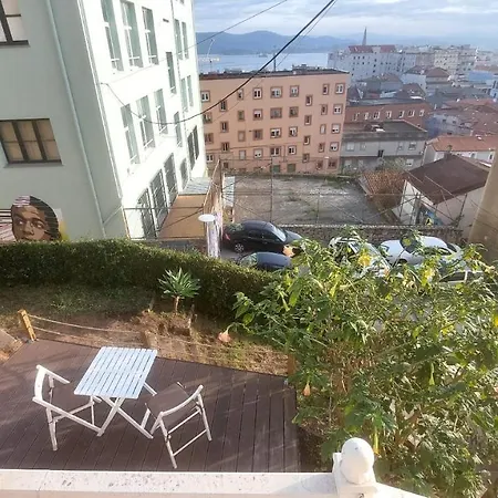 Con Jardin Y Vistas En El Centro De Apartment *