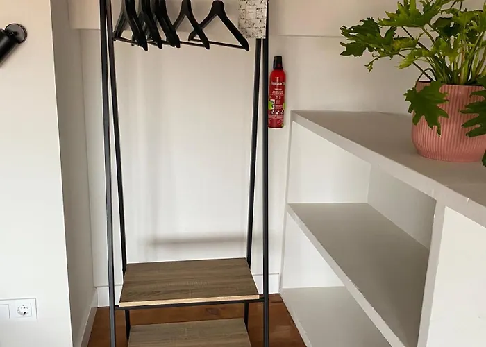 Con Jardin Y Vistas En El Centro De דירה *