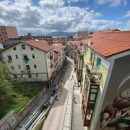 Con Jardin Y Vistas En El Centro De * Santander