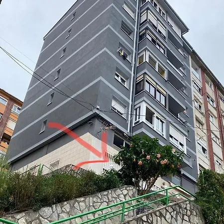 Con Jardin Y Vistas En El Centro De Santander